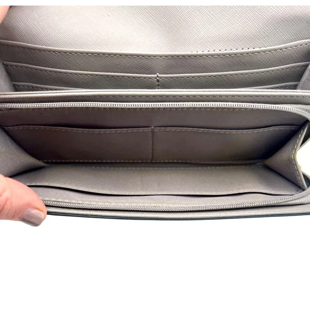 Fossil Cleo Leather Clutch Wallet Light Blue & Navy Leather Two-Tone - Picture 6 of 9